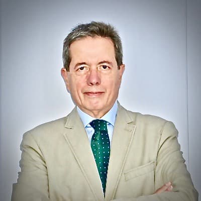 Dr. Jorge Breda — Estrabismo na Clinoftal