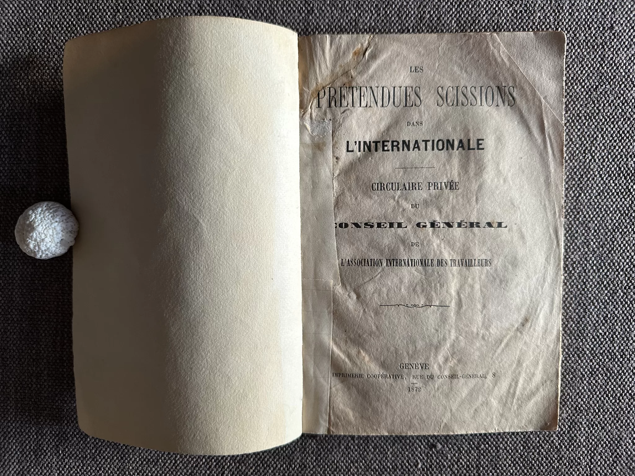 Texto de K. Marx e F. Engels preparatório da primeira reunião Internacional